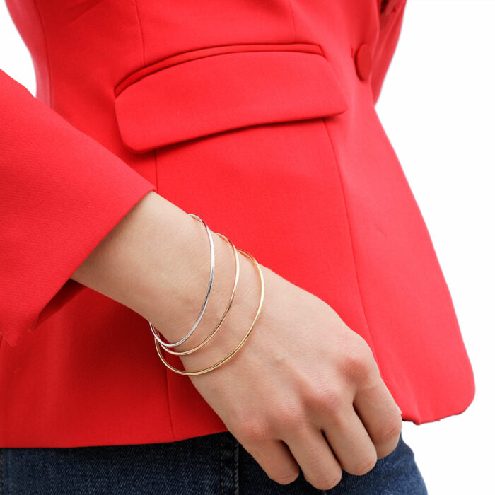 2.5mm Round Wire Solid Gold Bangle - Image 3
