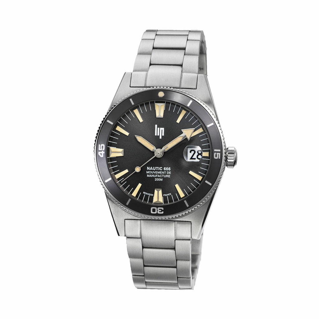 Lip Nautic 666 Watch 676053 Calibre R26
