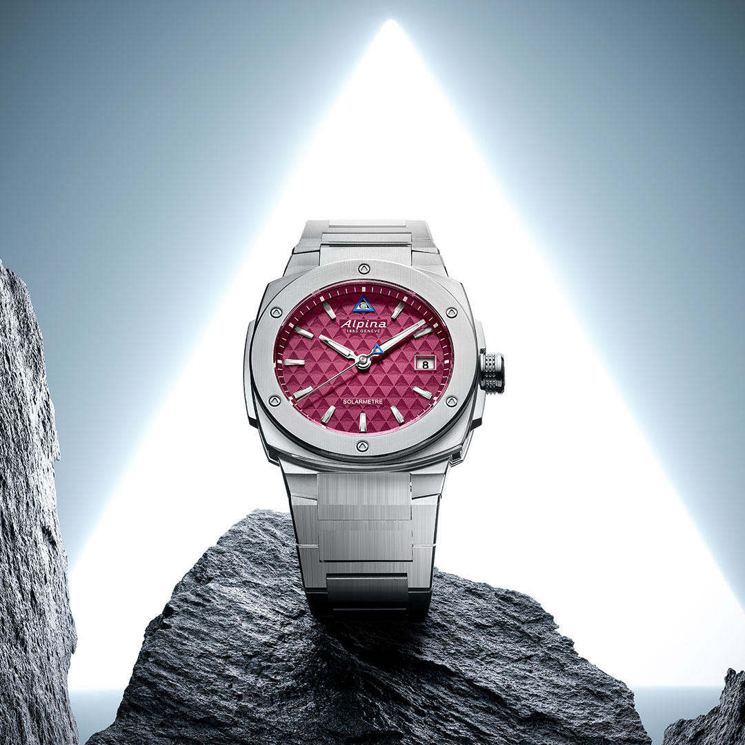 Alpiner Extreme Solarmetre Watch Red Dial AL-140BRG3AE6B