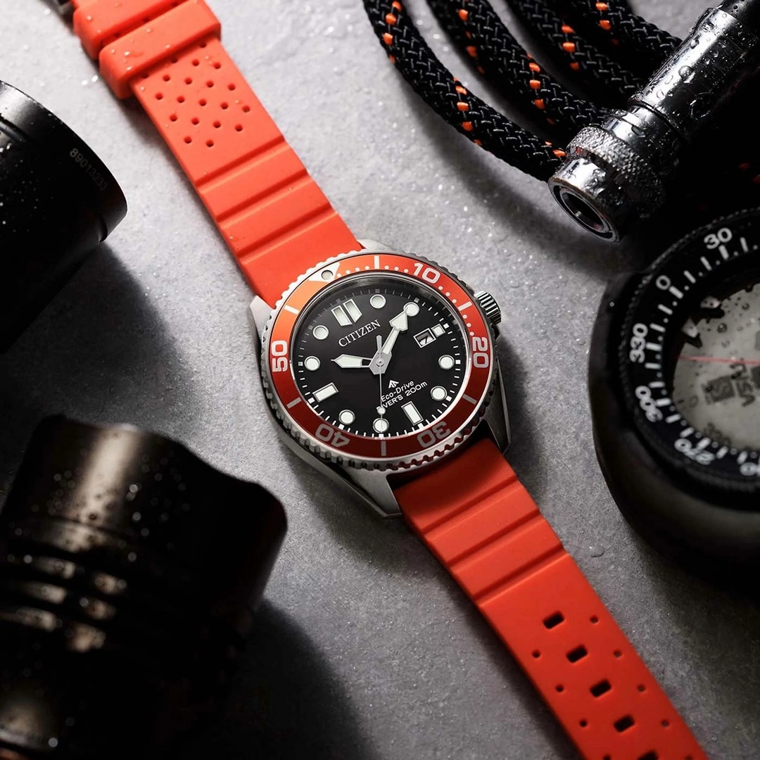 Citizen Diver Orange Watch BN0268-01E - Image 4